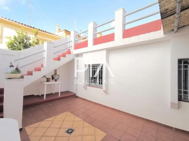 Casa adosada en Calle Aneto(Badalona)